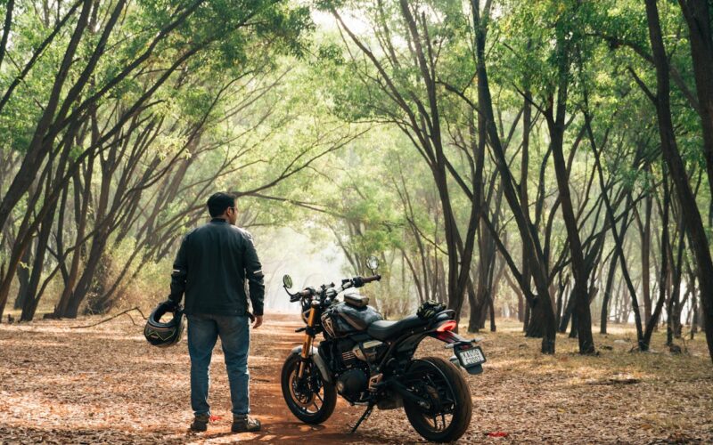 Descubra quando comprar sua moto à vista e quando comprar financiado