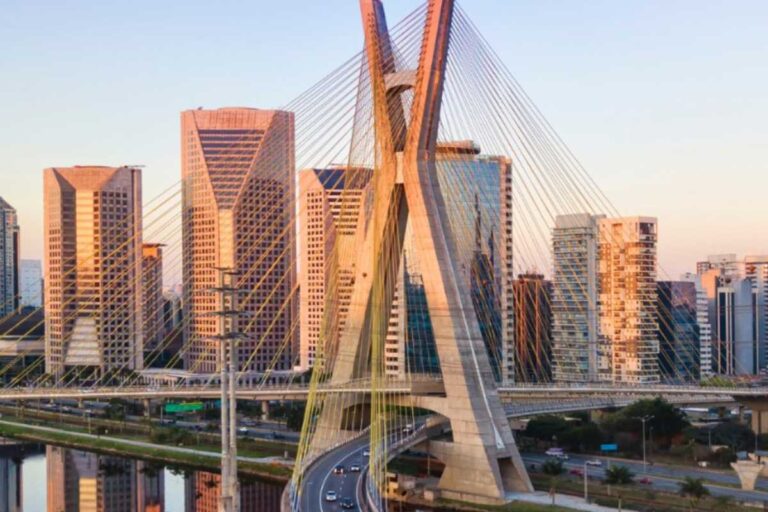 Por que e como alugar carros em São Paulo? Por que e como alugar carros em São Paulo