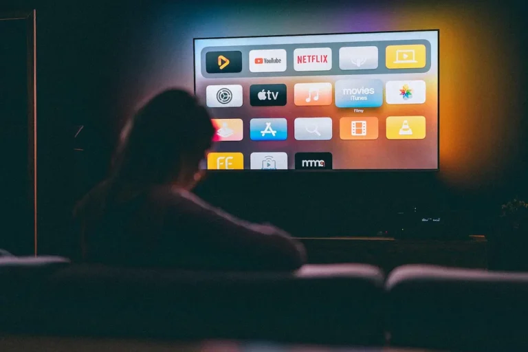 Como funciona o TiviMate para ver canais e filmes online Como funciona o TiviMate