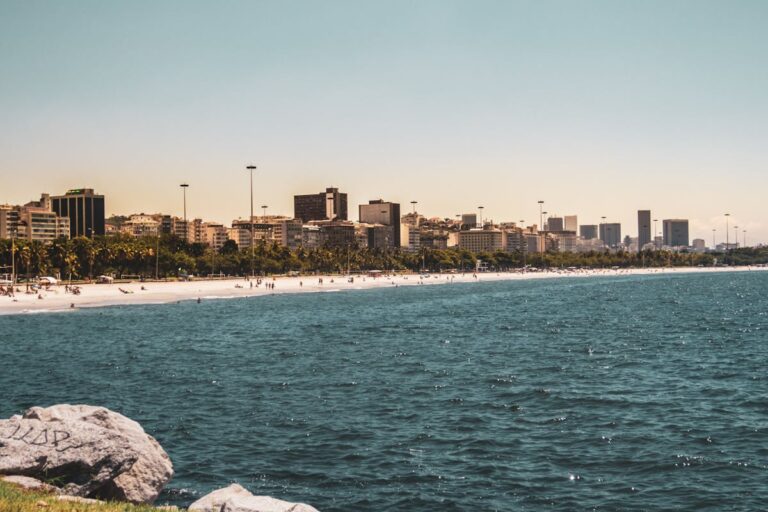 O Rio de Janeiro muda completamente dependendo de onde você se hospeda O Rio de Janeiro muda completamente dependendo de onde você se hospeda
